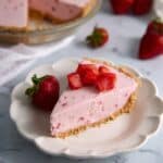 No-Bake Strawberry Cream Cheese Pie Recipe