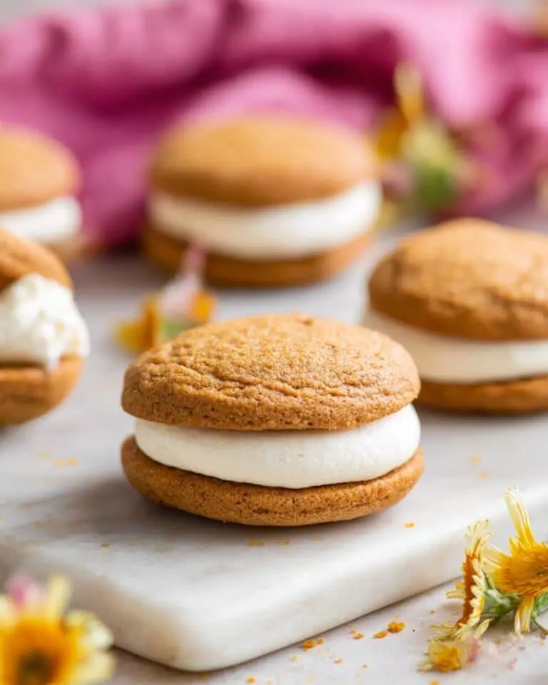 Pumpkin Whoopie Pies Recipe