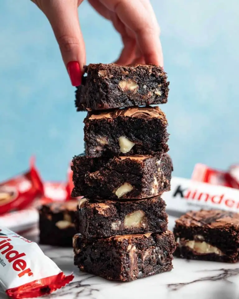 Chocolate Kinder Bueno Brownies with Kinderella Sauce Recipe
