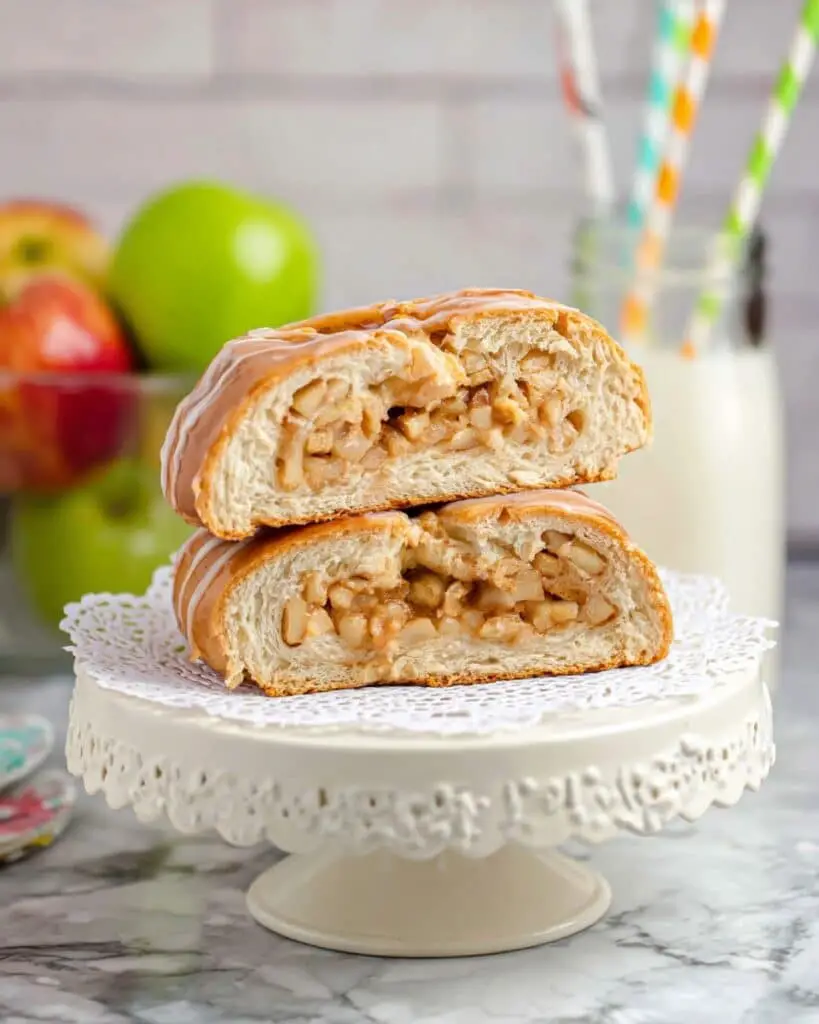 Moist Apple Cinnamon Bread Recipe