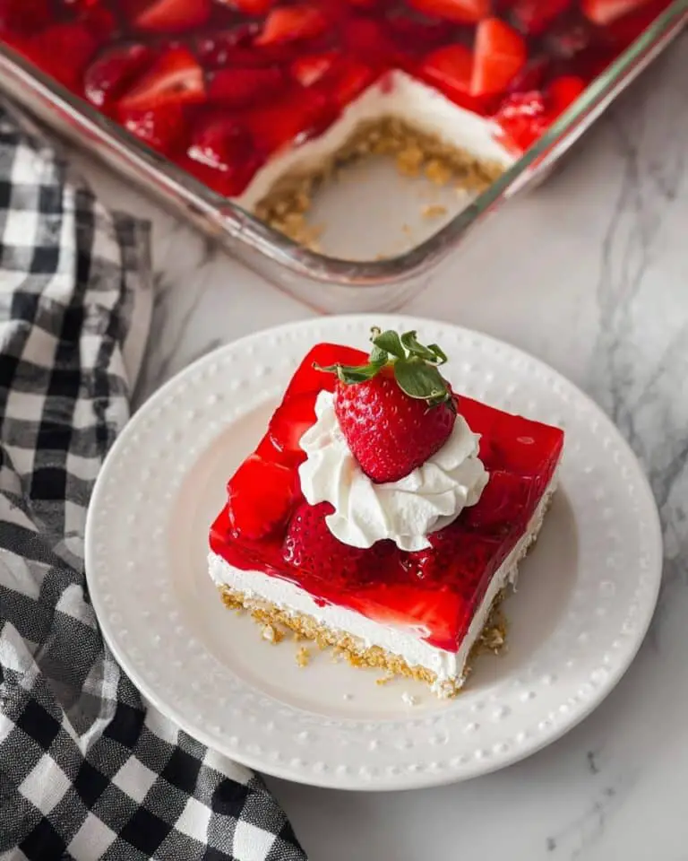 Layered Strawberry Pretzel Salad with Cream Cheese Recipe