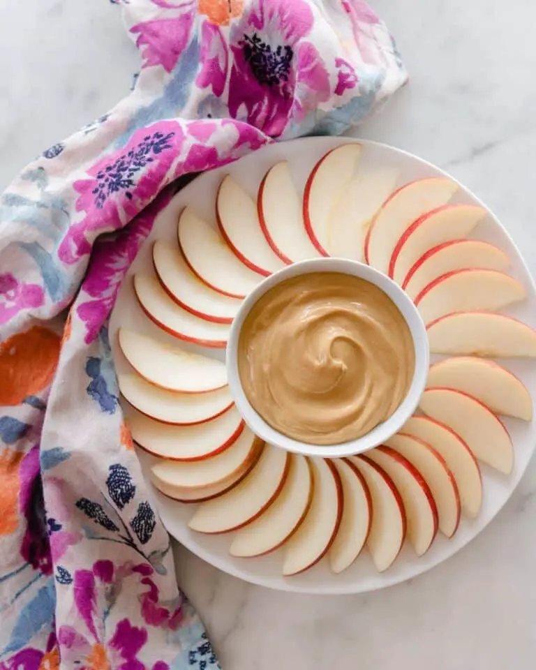3-Ingredient Cream Cheese Apple Dip Recipe