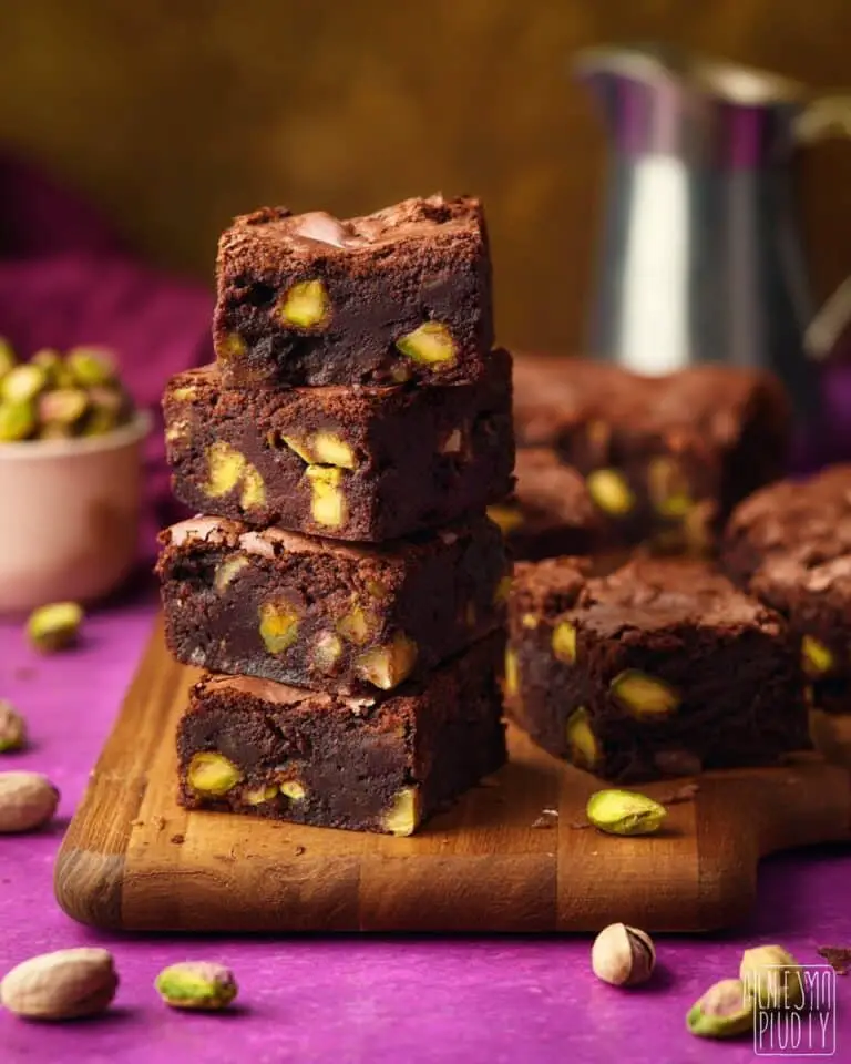 Pistachio Chocolate Chip Brownies Recipe